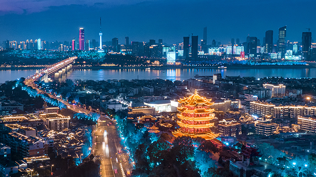 嗨，我是武漢，我是追夢(mèng)人！