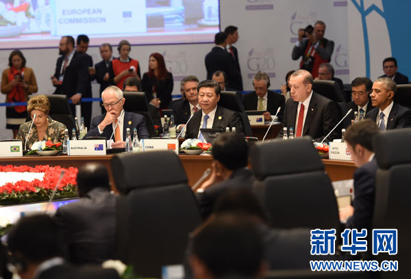 11月15日，國家主席習(xí)近平在土耳其安塔利亞出席二十國集團領(lǐng)導(dǎo)人第十次峰會第一階段會議。 新華社記者李學(xué)仁攝 