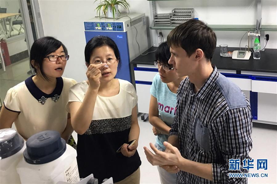 （新華全媒頭條&middot;上合青島峰會(huì)&middot;圖文互動(dòng)）（8）遠(yuǎn)航，揚(yáng)起&ldquo;上海精神&rdquo;的時(shí)代風(fēng)帆&mdash;&mdash;寫在上海合作組織成員國(guó)元首理事會(huì)第十八次會(huì)議即將召開(kāi)之際