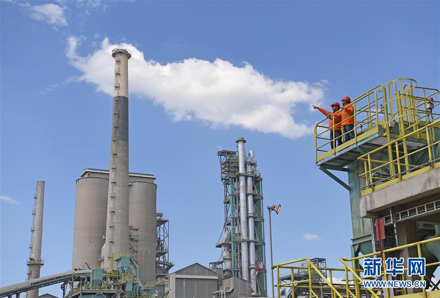 （國際&middot;圖文互動）（5）通訊：春節(jié)：在異國他鄉(xiāng)堅(jiān)守崗位&mdash;&mdash;探訪南非中企施工現(xiàn)場