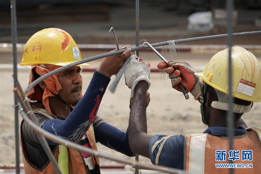 （國際&middot;圖文互動(dòng)）（4）通訊：春節(jié)，&ldquo;是工期而不是假期&rdquo;&mdash;&mdash;記科倫坡港口城的中國建設(shè)者