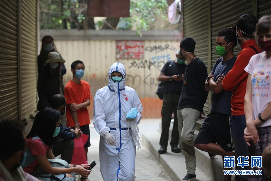 (國(guó)際疫情 ·圖文互動(dòng))(3)通訊:加德滿都中國(guó)人奉獻(xiàn)的“愛心便當(dāng)”