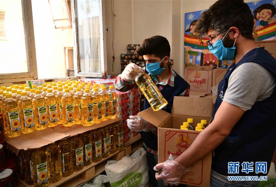 （國(guó)際疫情&middot;圖文互動(dòng)）（6）通訊：疫情中，那抹笑容最難忘&mdash;&mdash;記向困難家庭發(fā)放愛心包裹的敘利亞青年志愿者