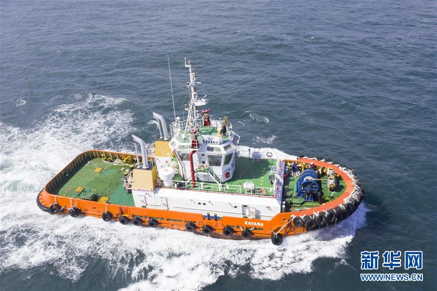 (國(guó)際·圖文互動(dòng))(5)在斯里蘭卡中國(guó)專家和中資企業(yè)助力油輪滅火